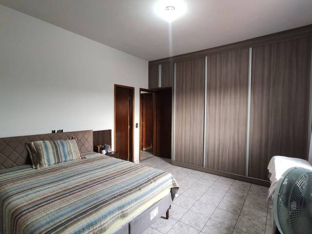 #345 - Casa para Venda em Santo Antônio do Monte - MG