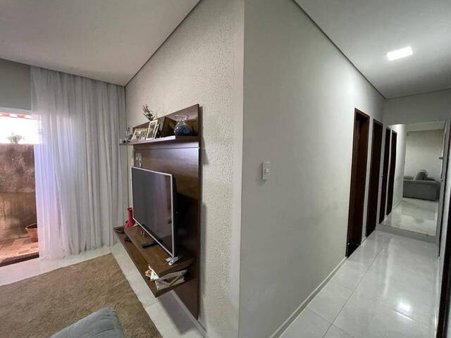 #446 - Casa para Venda em Santo Antônio do Monte - MG