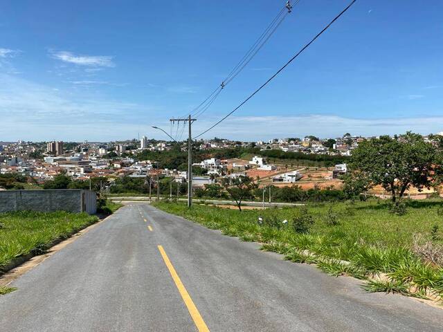 #982 - Área para Venda em Santo Antônio do Monte - MG
