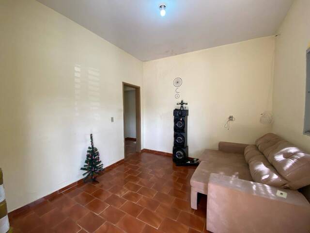 #1020 - Casa para Venda em Santo Antônio do Monte - MG