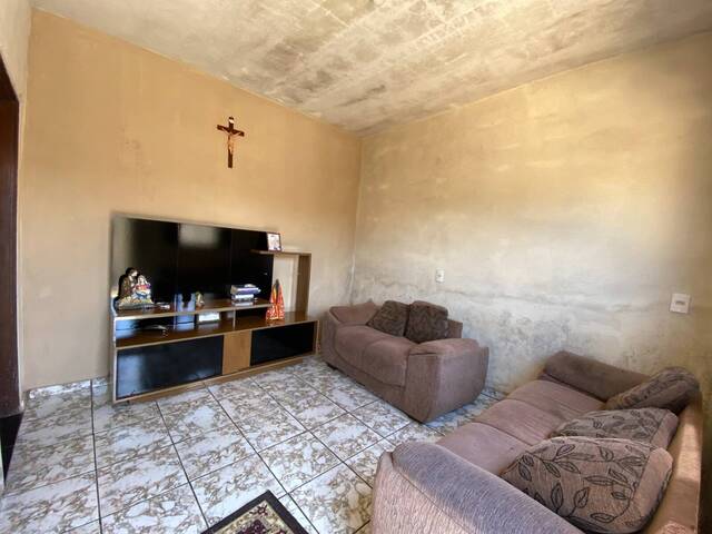 #1043 - Casa para Venda em Santo Antônio do Monte - MG