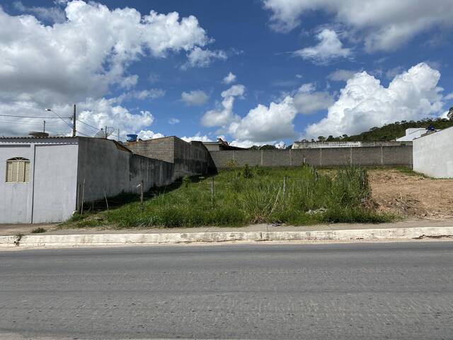 #1047 - Área para Venda em Santo Antônio do Monte - MG