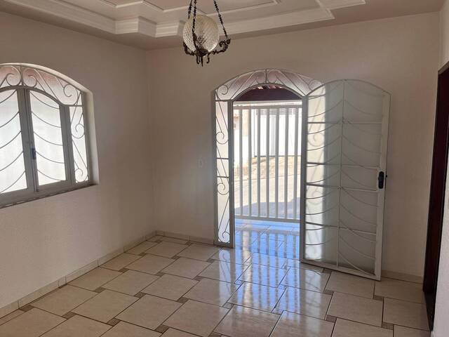 #1161 - Casa para Venda em Santo Antônio do Monte - MG