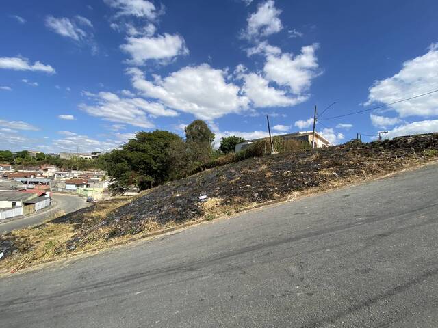 #1178 - Área para Venda em Santo Antônio do Monte - MG