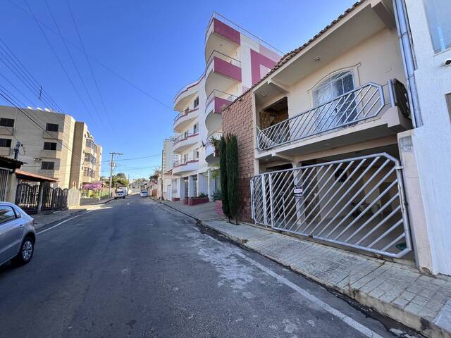 #1192 - Casa para Venda em Santo Antônio do Monte - MG