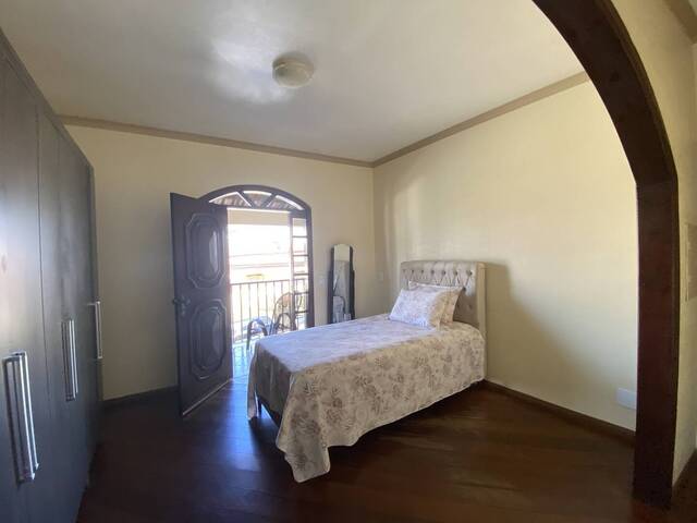 #1253 - Casa para Venda em Santo Antônio do Monte - MG