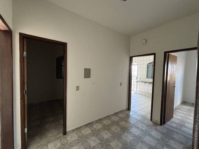 #1272 - Casa para Venda em Santo Antônio do Monte - MG