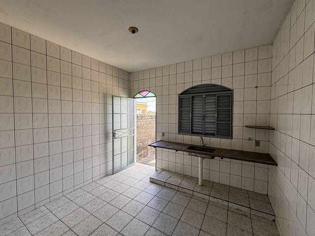 #1272 - Casa para Venda em Santo Antônio do Monte - MG