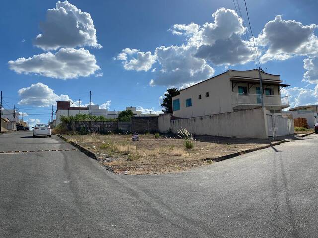 #1551 - Área para Venda em Santo Antônio do Monte - MG - 2