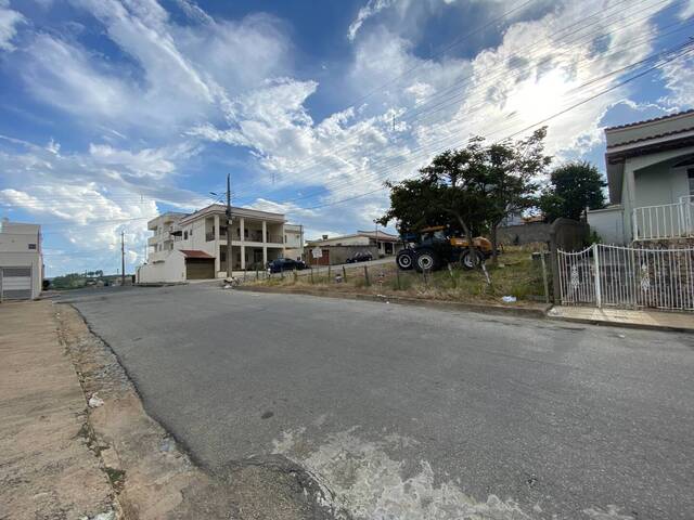 #1592 - Área para Venda em Santo Antônio do Monte - MG - 3