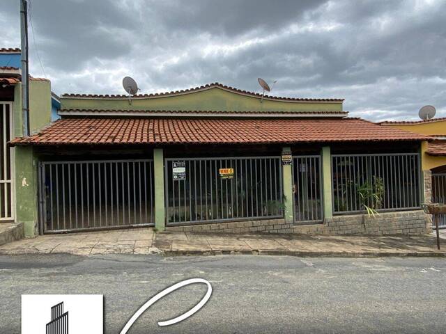 #1598 - Casa para Venda em Santo Antônio do Monte - MG - 1