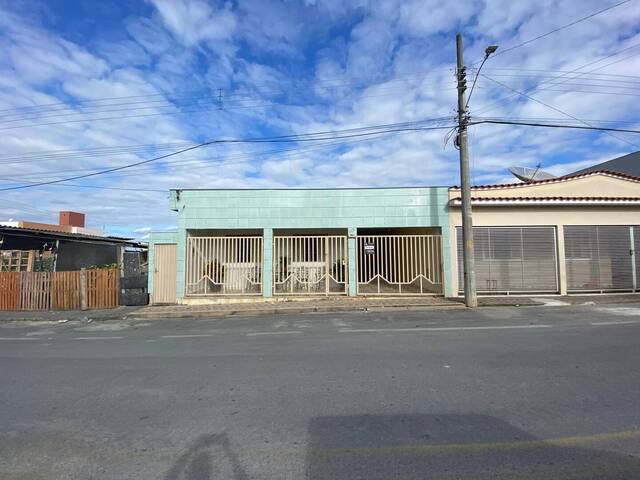 #1615 - Casa para Venda em Santo Antônio do Monte - MG - 2
