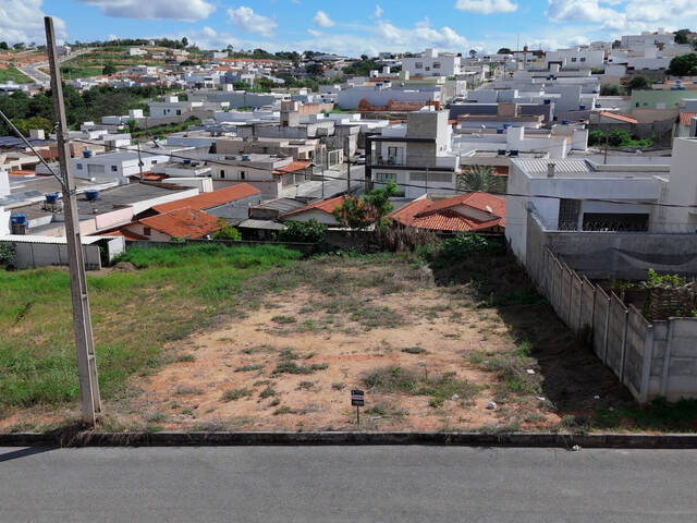 #1624 - Área para Venda em Santo Antônio do Monte - MG - 2