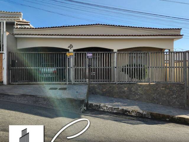 #1675 - Casa para Venda em Santo Antônio do Monte - MG - 1