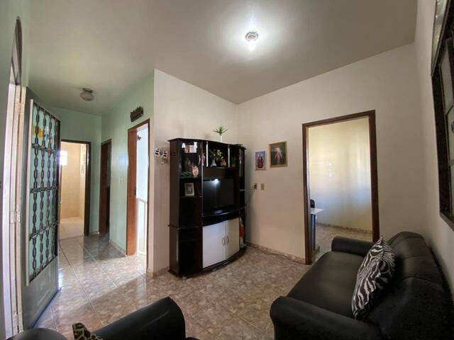 #1689 - Casa para Venda em Santo Antônio do Monte - MG - 2