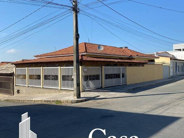 #1711 - Casa para Venda em Santo Antônio do Monte - MG - 1