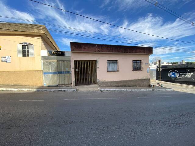 #1724 - Casa para Venda em Santo Antônio do Monte - MG - 2