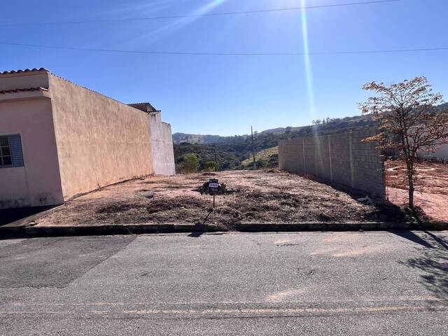 #1760 - Área para Venda em Santo Antônio do Monte - MG - 2