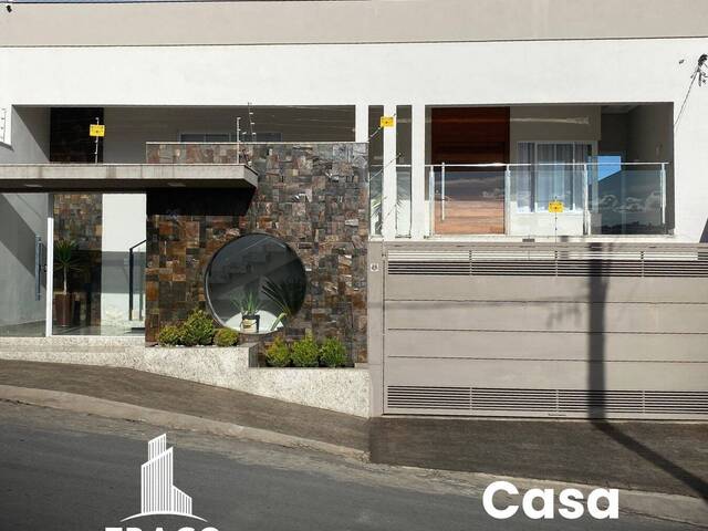 #1806 - Casa para Venda em Santo Antônio do Monte - MG - 1