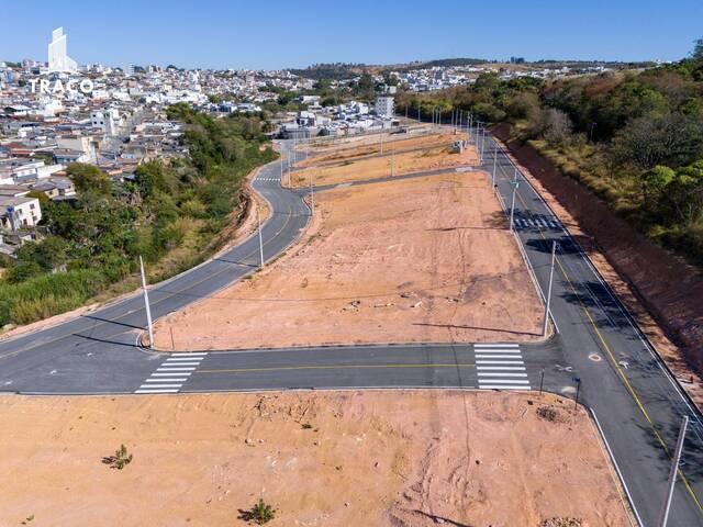 #1821 - Área para Venda em Santo Antônio do Monte - MG - 3