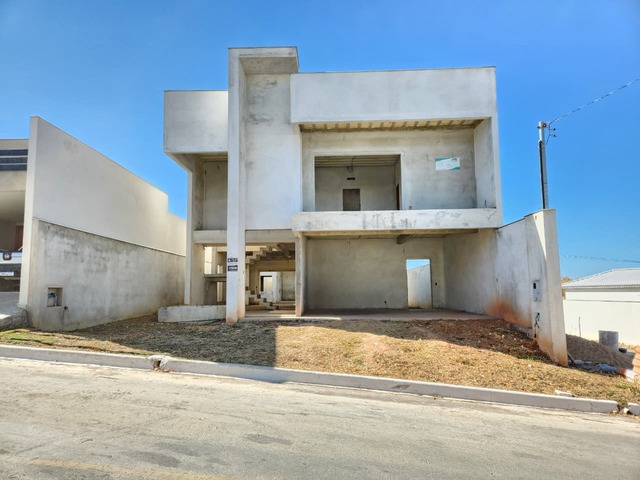 #1835 - Casa para Venda em Santo Antônio do Monte - MG - 2