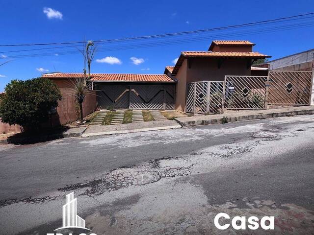 #1846 - Casa para Venda em Santo Antônio do Monte - MG - 1
