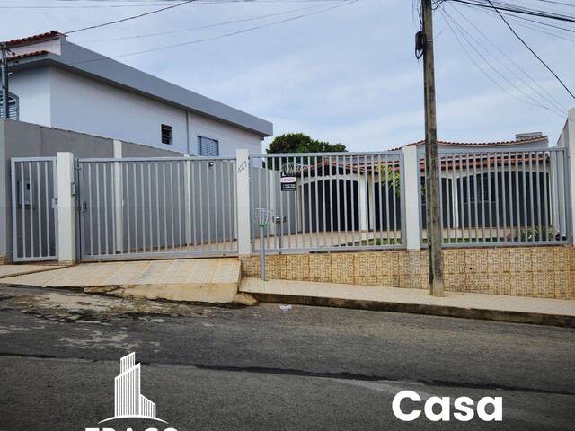 #1863 - Casa para Venda em Santo Antônio do Monte - MG - 1