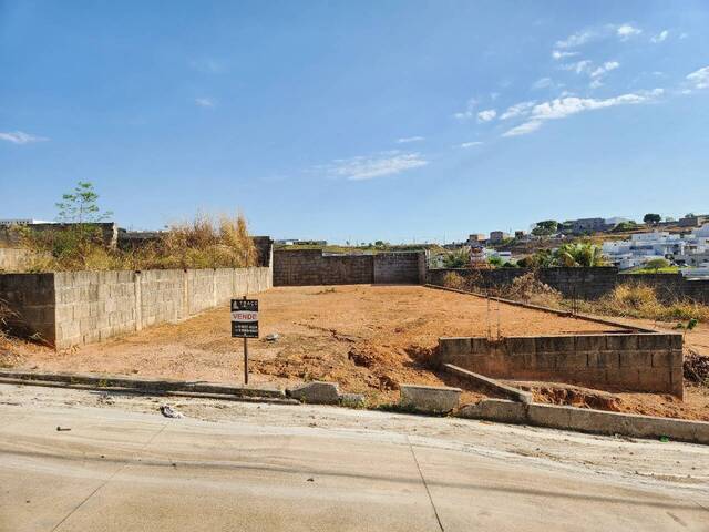 #1872 - Área para Venda em Santo Antônio do Monte - MG - 2