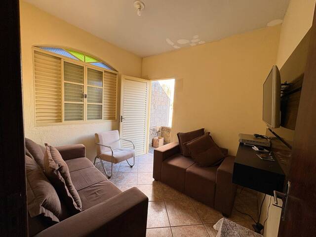 #1883 - Casa para Venda em Santo Antônio do Monte - MG - 2