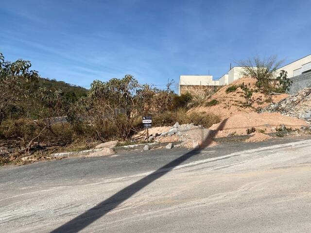 #1884 - Área para Venda em Santo Antônio do Monte - MG - 2