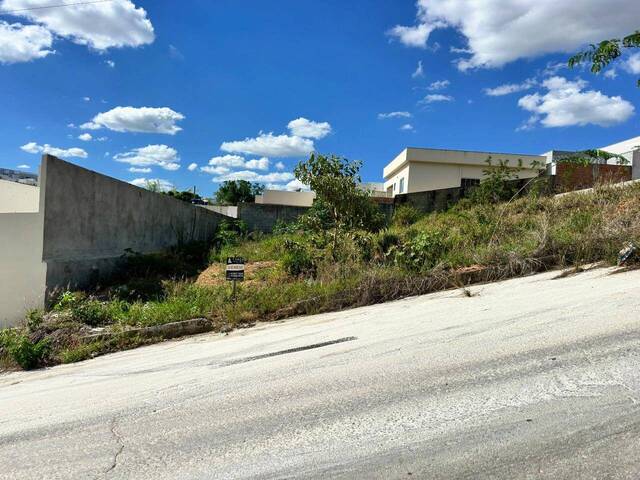 #1912 - Área para Venda em Santo Antônio do Monte - MG