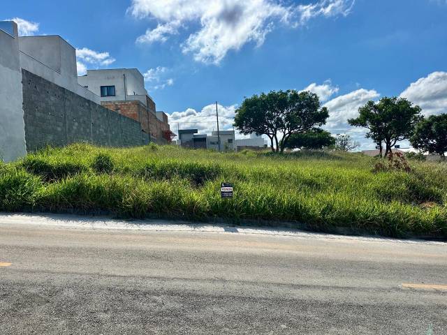 #1935 - Área para Venda em Santo Antônio do Monte - MG - 2