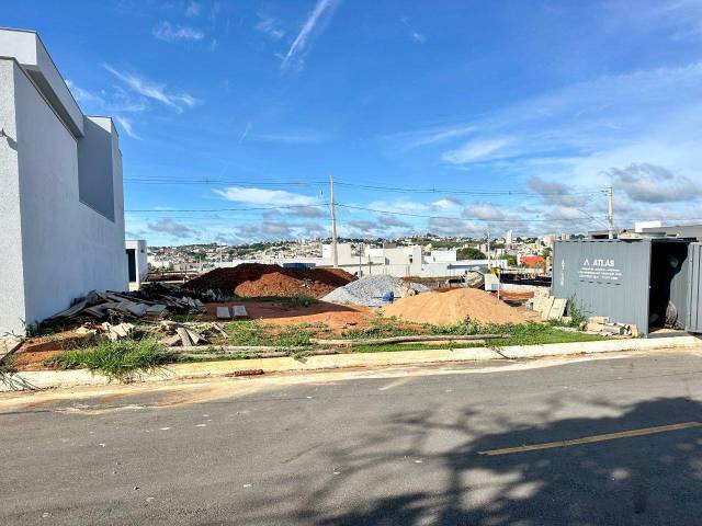 #1946 - Área para Venda em Santo Antônio do Monte - MG - 2