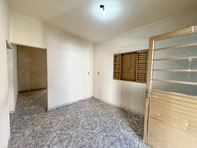 #1950 - Casa para Venda em Santo Antônio do Monte - MG - 2