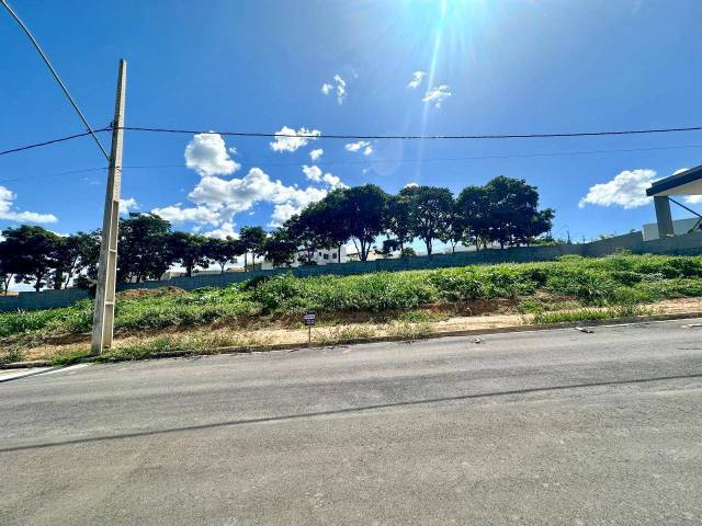 #1958 - Área para Venda em Santo Antônio do Monte - MG - 2