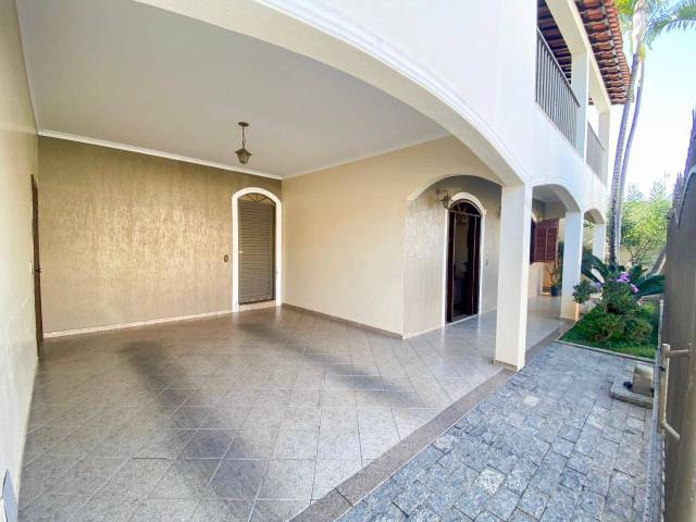 #1995 - Casa para Venda em Santo Antônio do Monte - MG