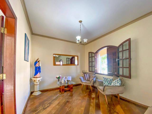 #1995 - Casa para Venda em Santo Antônio do Monte - MG