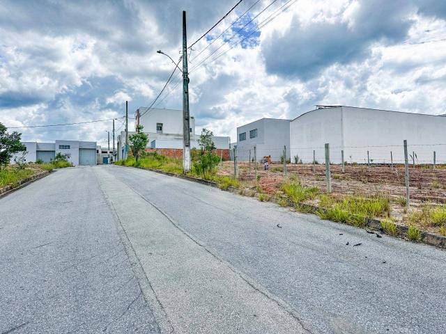 #1996 - Área para Venda em Santo Antônio do Monte - MG