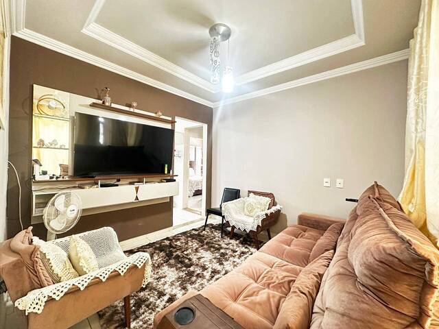 #2001 - Casa para Venda em Santo Antônio do Monte - MG