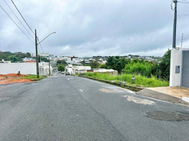 #2004 - Área para Venda em Santo Antônio do Monte - MG