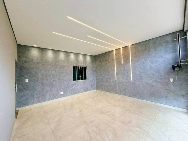 #2011 - Casa para Venda em Santo Antônio do Monte - MG