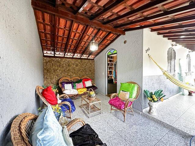 #2013 - Casa para Venda em Santo Antônio do Monte - MG