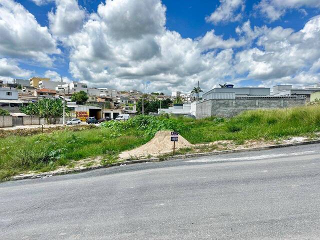 #2016 - Área para Venda em Santo Antônio do Monte - MG - 2