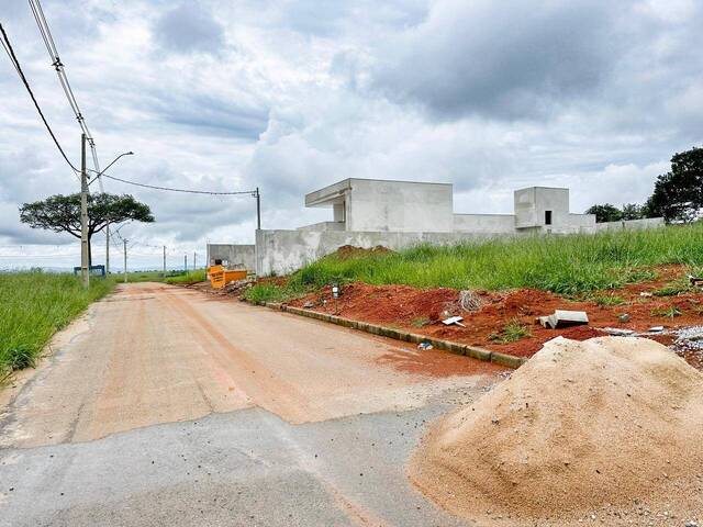 #2020 - Área para Venda em Santo Antônio do Monte - MG