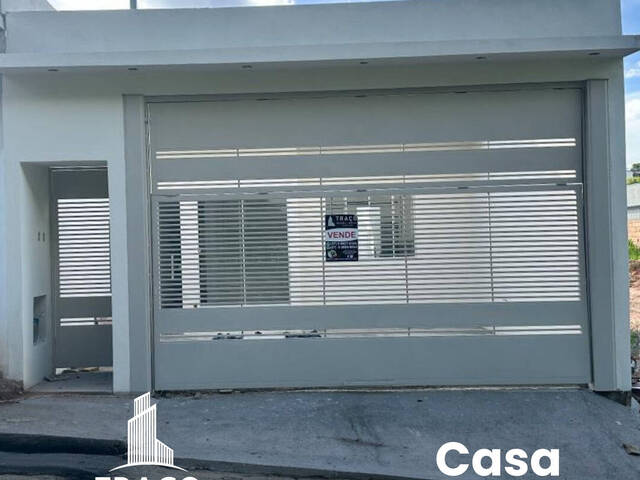 #2027 - Casa para Venda em Santo Antônio do Monte - MG