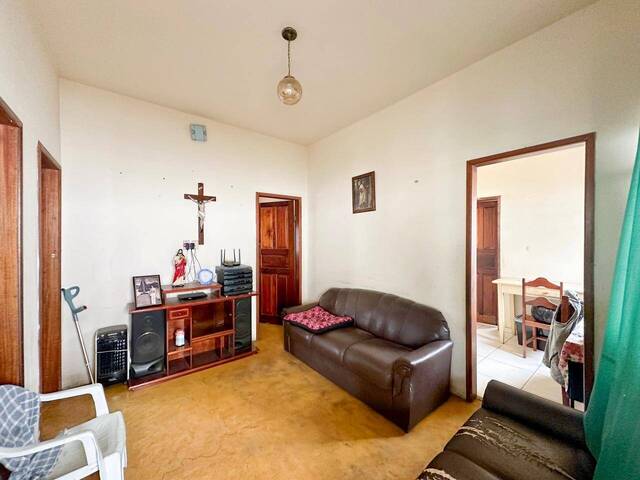 #2038 - Casa para Venda em Santo Antônio do Monte - MG - 2