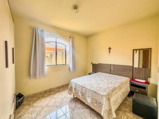 #2040 - Casa para Venda em Santo Antônio do Monte - MG - 3