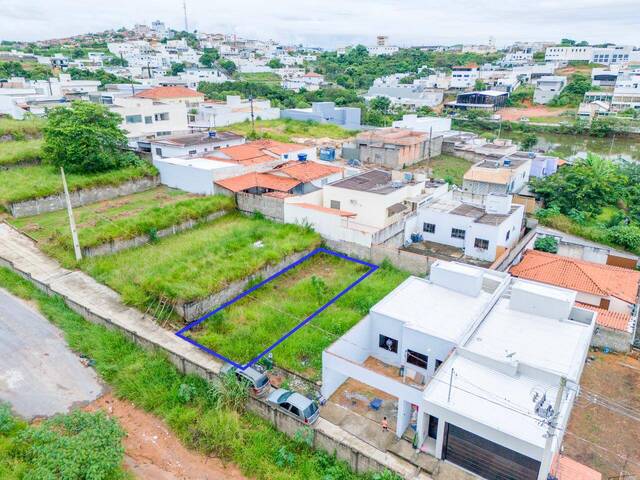 #2041 - Área para Venda em Santo Antônio do Monte - MG - 2