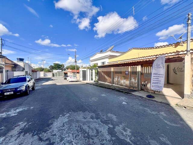#2056 - Casa para Venda em Santo Antônio do Monte - MG - 3
