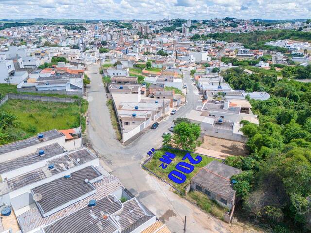 #2063 - Área para Venda em Santo Antônio do Monte - MG